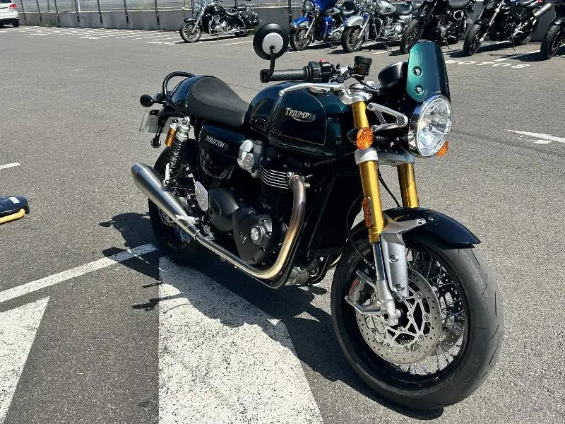 THRUXTON 1200 RS