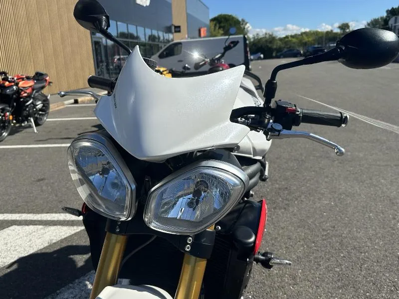 SPEED TRIPLE 1050 R