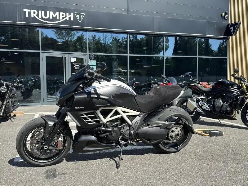 DIAVEL AMG