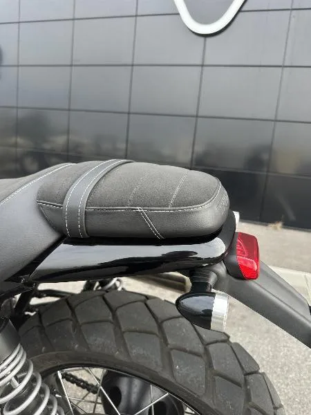 SCRAMBLER 900
