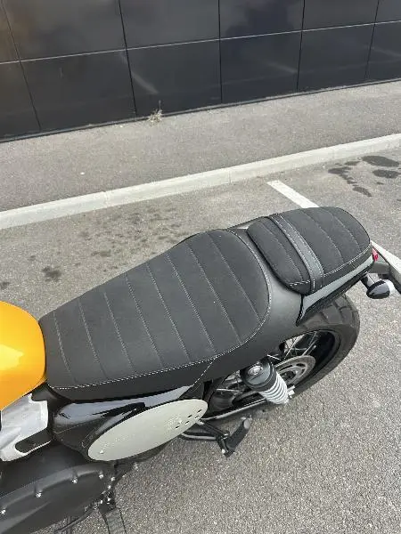SCRAMBLER 900