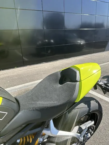 Speed Triple 1200 RX