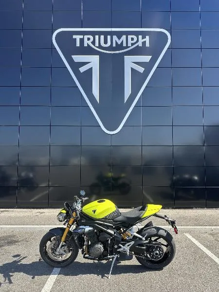 Speed Triple 1200 RX