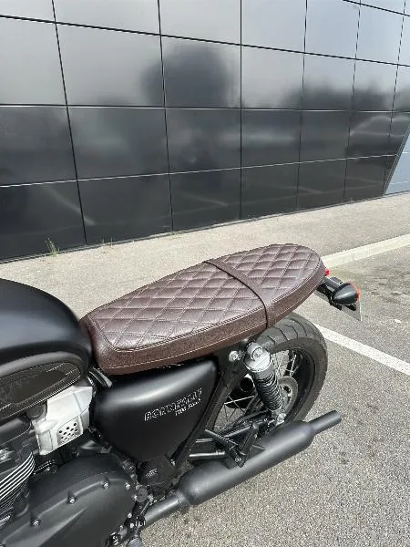 Bonneville T100