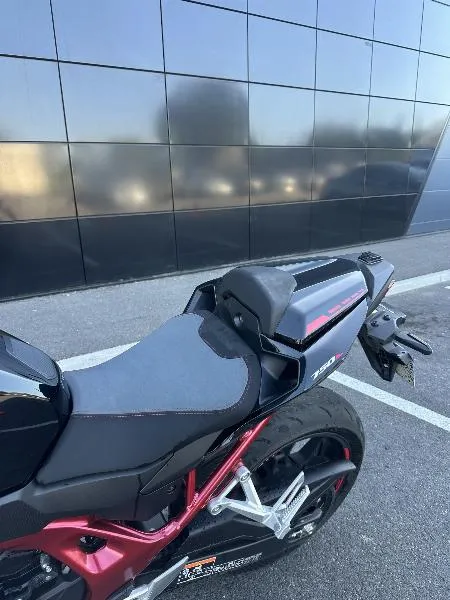 CB 750 HORNET