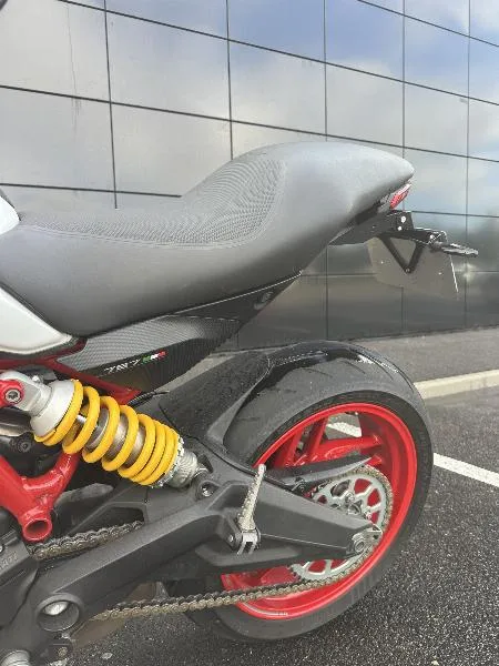 MONSTER 797