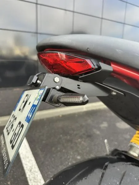MONSTER 797