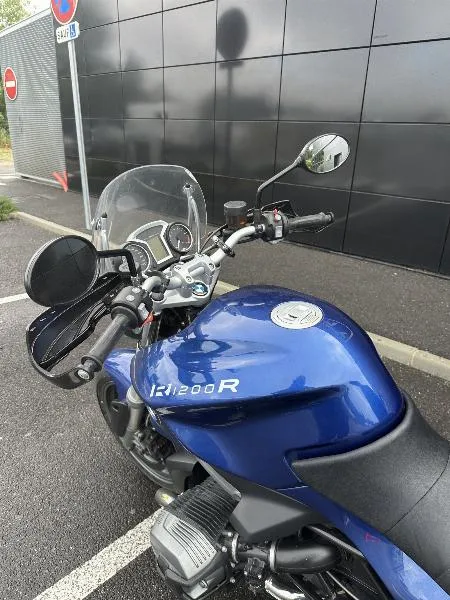 R 1200 R