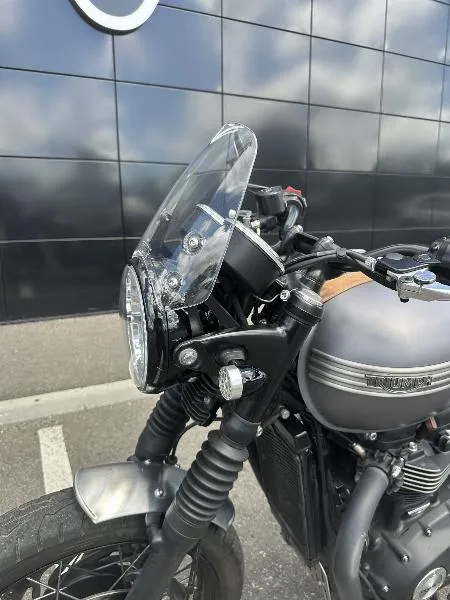 Bonneville T120 Black