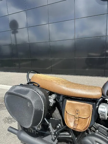Bonneville T120 Black