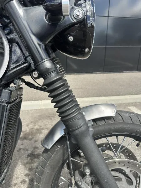 Bonneville T120 Black