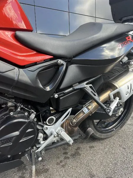 F 800 R