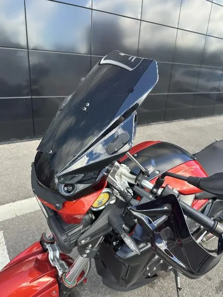 F 800 R
