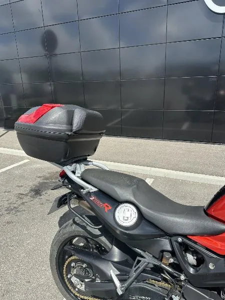 F 800 R