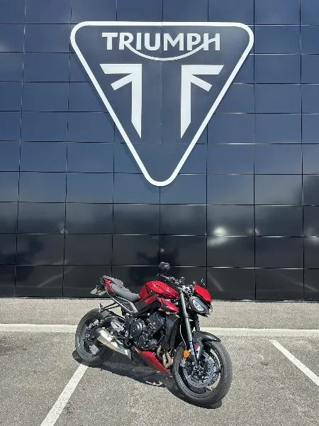 STREET TRIPLE 765 RS