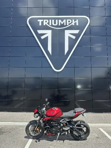 STREET TRIPLE 765 RS