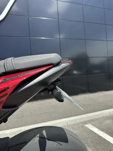 STREET TRIPLE 765 RS