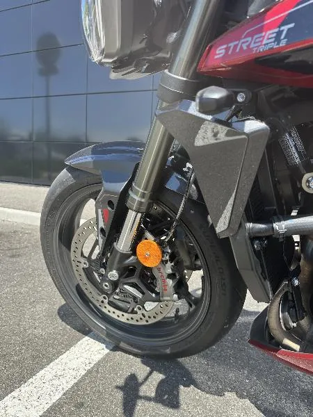 STREET TRIPLE 765 RS