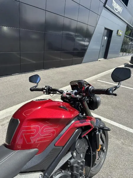 STREET TRIPLE 765 RS