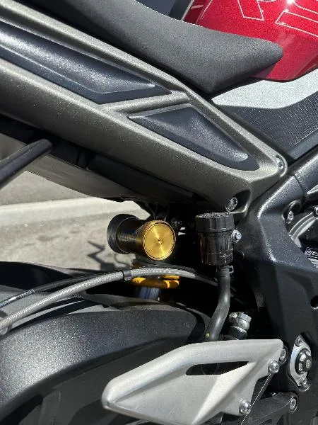 STREET TRIPLE 765 RS