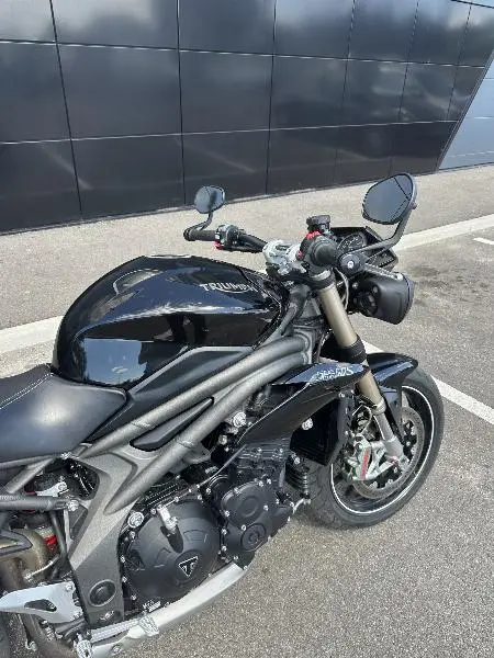 SPEED TRIPLE 1050 S 