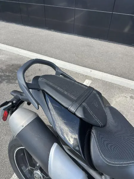 SPEED TRIPLE 1050 S 