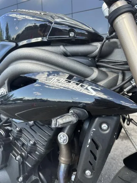 SPEED TRIPLE 1050 S 