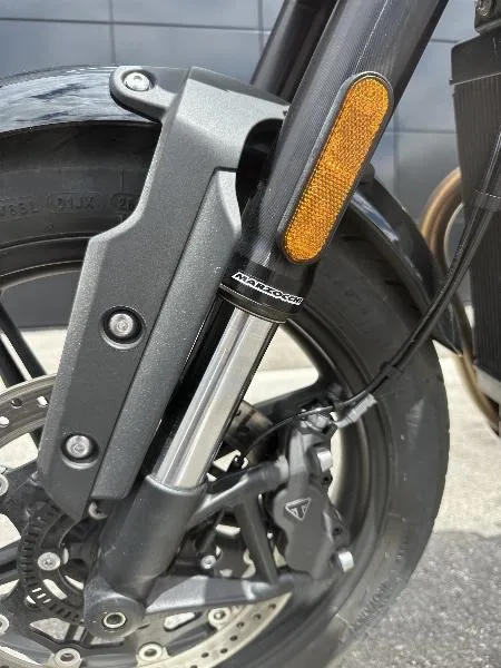 SPEED TWIN 900