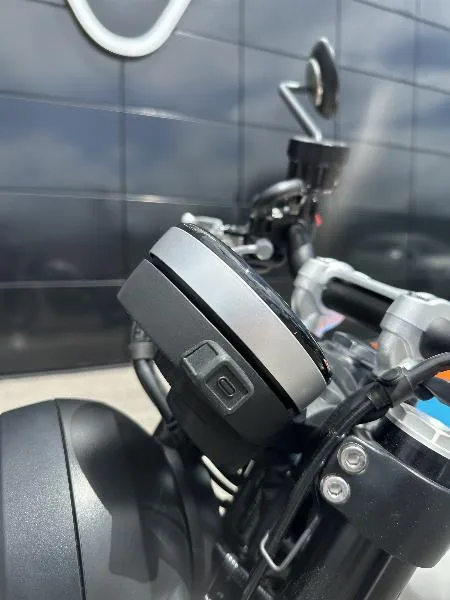 SPEED TWIN 900