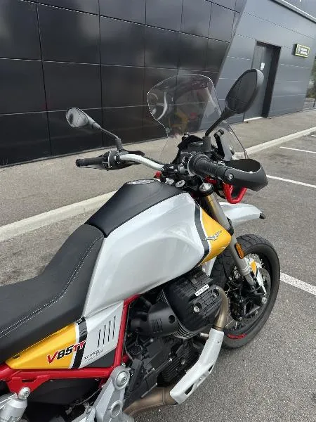 V85 TT 850