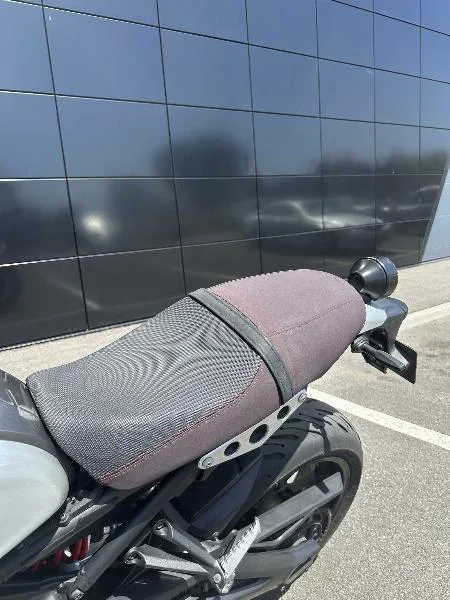 XSR 900