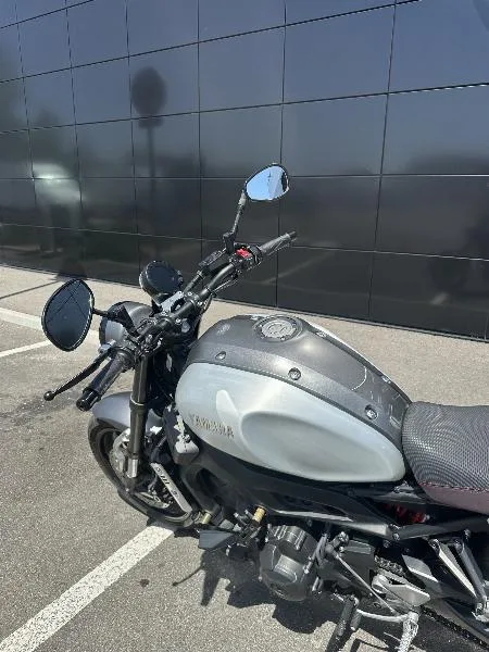 XSR 900