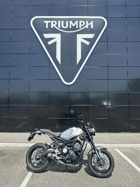 XSR 900