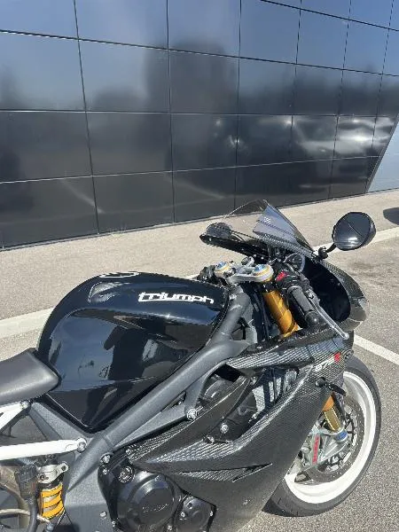 DAYTONA  675 R