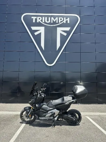 XADV 750