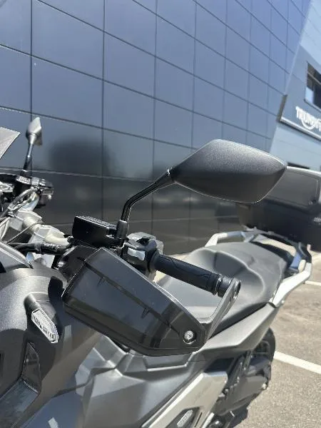 XADV 750