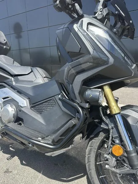 XADV 750