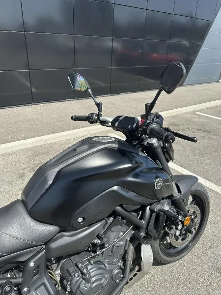 MT07