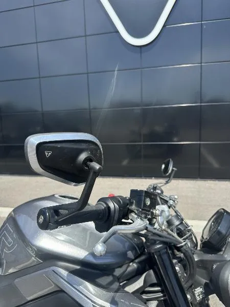 STREET TRIPLE 765 R