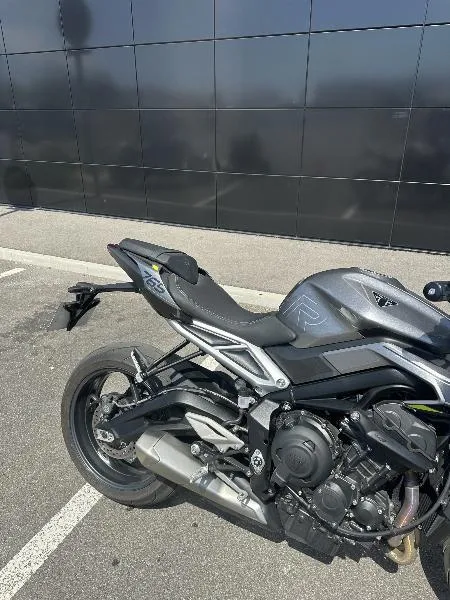 STREET TRIPLE 765 R