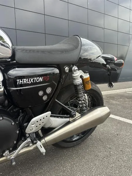 THRUXTON 1200 RS