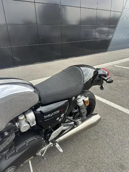 THRUXTON 1200 RS