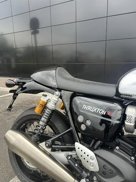 THRUXTON 1200 RS
