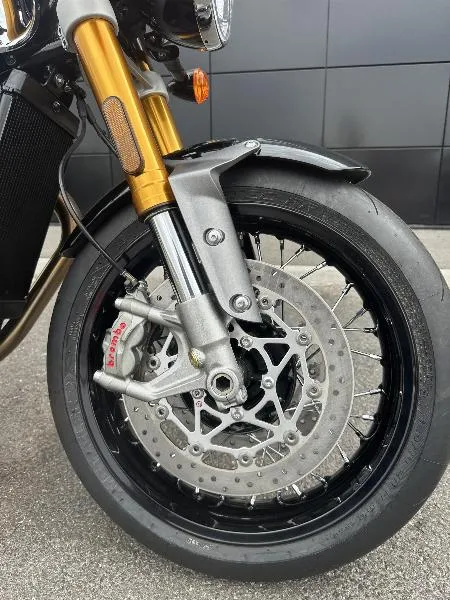 THRUXTON 1200 RS