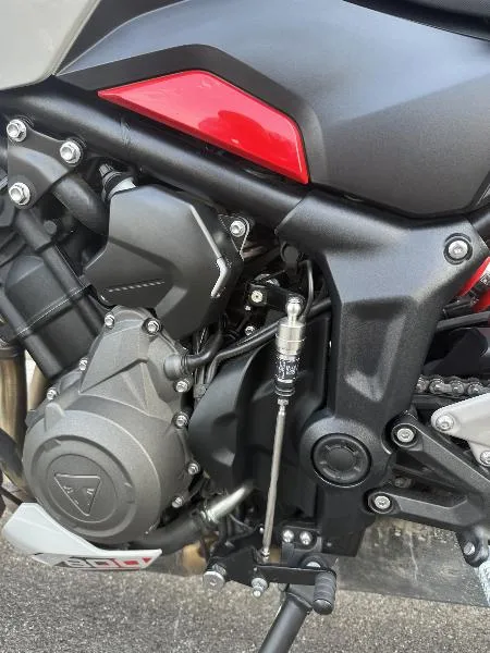 TRIDENT 800