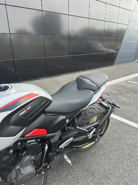 TRIDENT 800