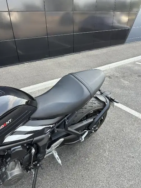 TRIDENT 660