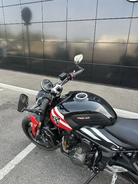 TRIDENT 660