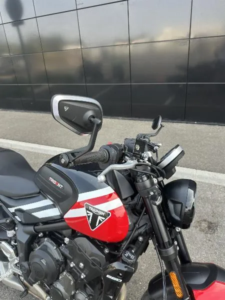 TRIDENT 660