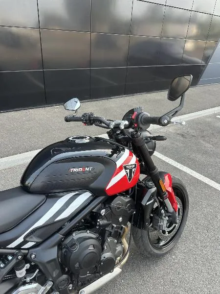 TRIDENT 660